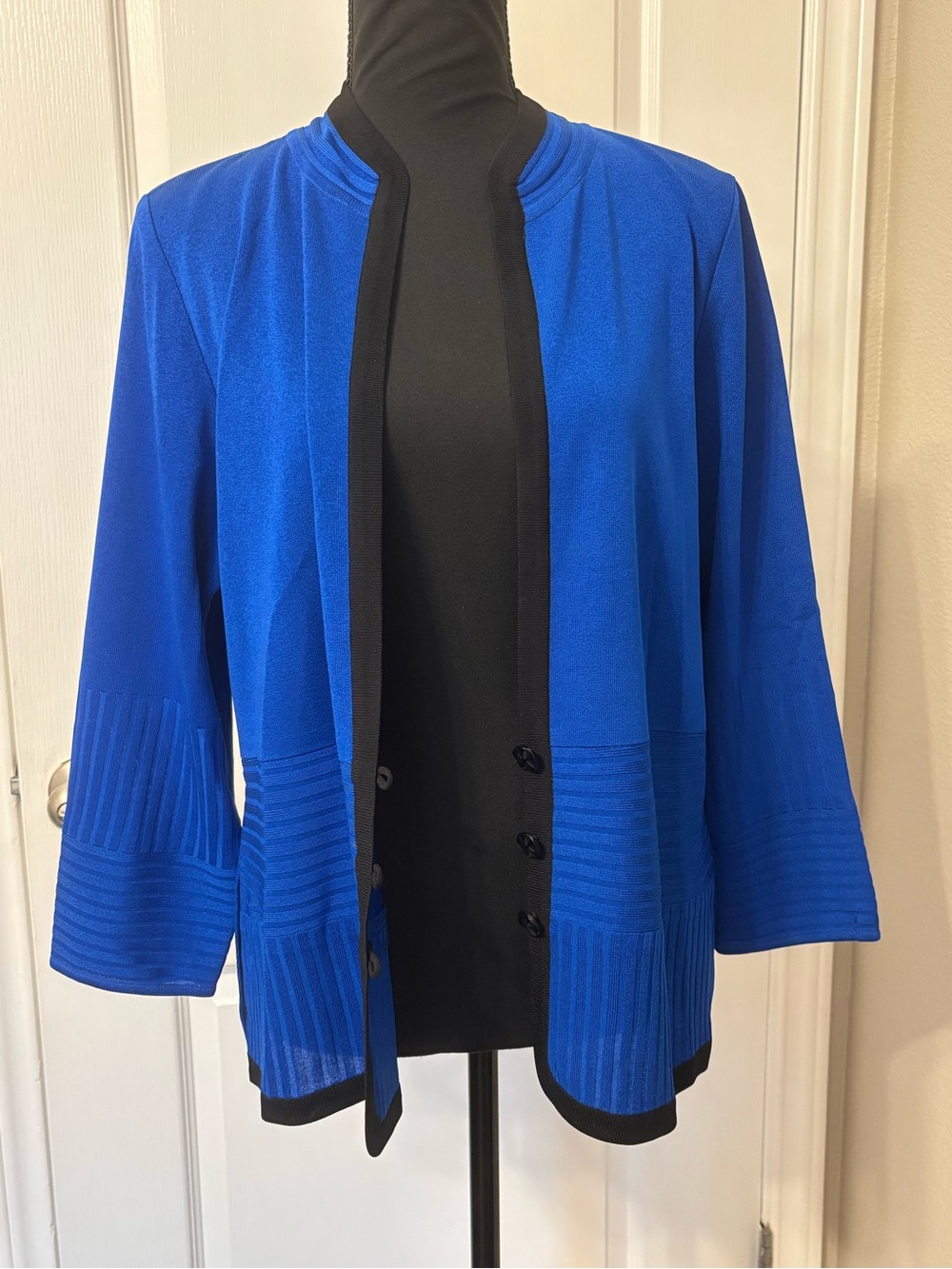 Misook Royal Blue Black Blazer Jacket 3 buttons knit career Medium quiet luxury